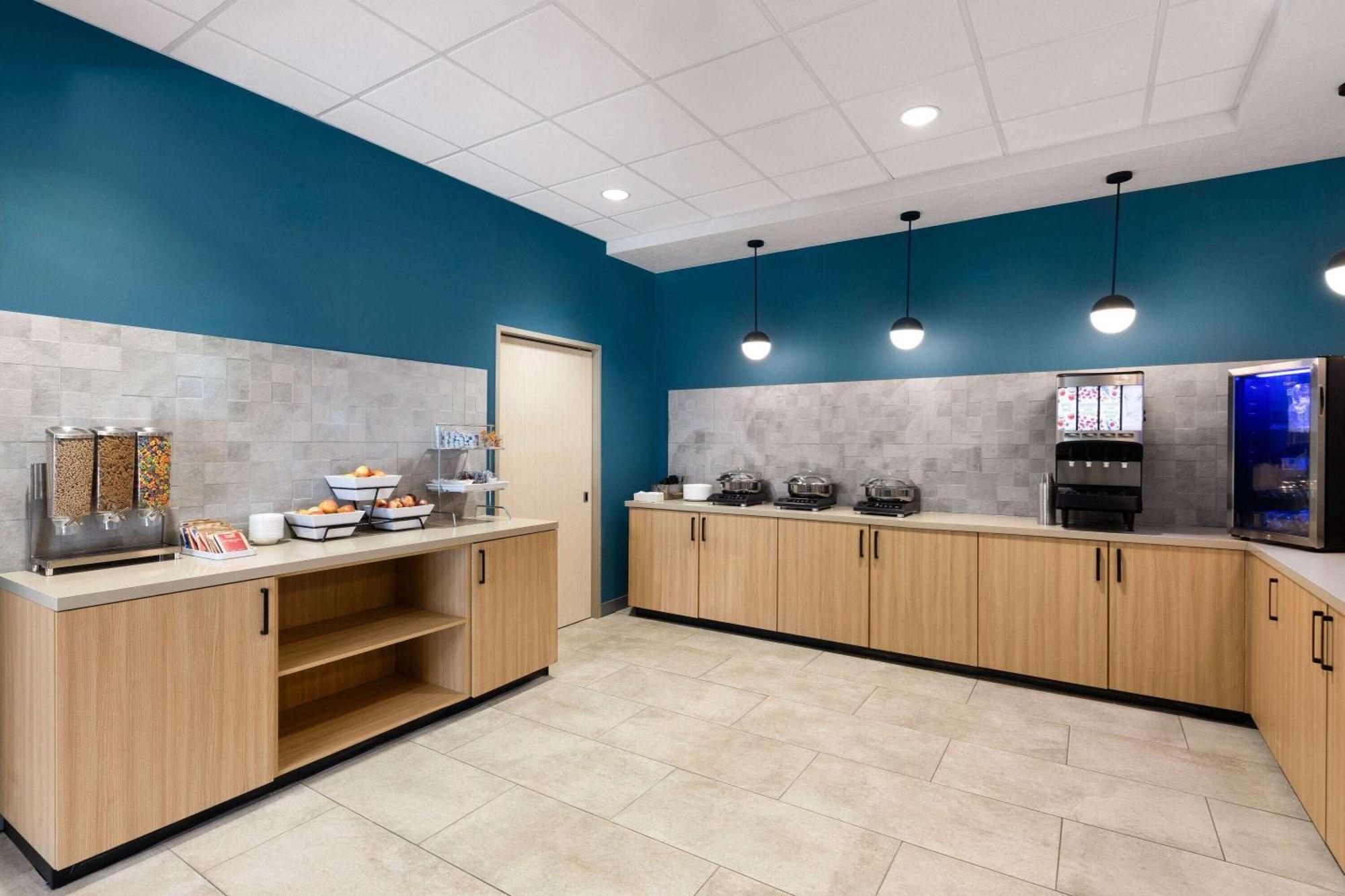 Hawthorn Extended Stay By Wyndham Kingman Exterior photo